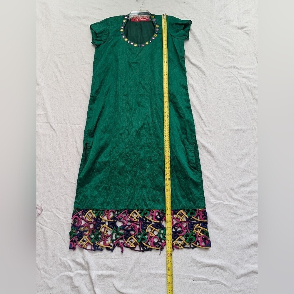 Traditional Maxi Dress/Gown w/Colorful Cut-Out Hem & Neckline Embellishments - Picture 7 of 13